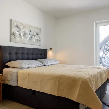 Terraced House Malo Misto Apartment Lokva Rogoznica