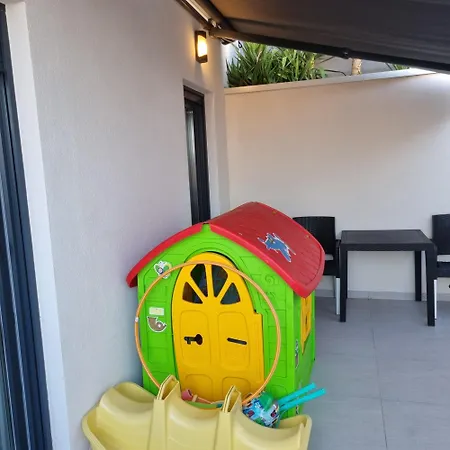 Terraced House Malo Misto Apartment Lokva Rogoznica